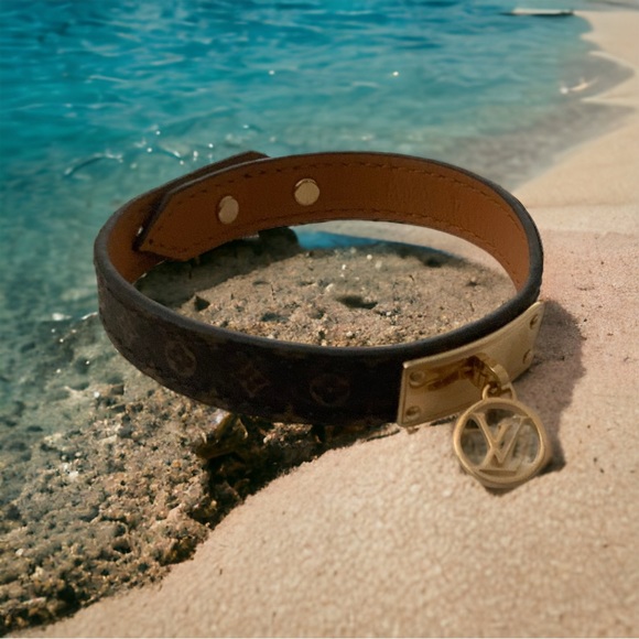 NIB Louis Vuitton Logomania Bracelet Size 17 - Picture 6 of 12